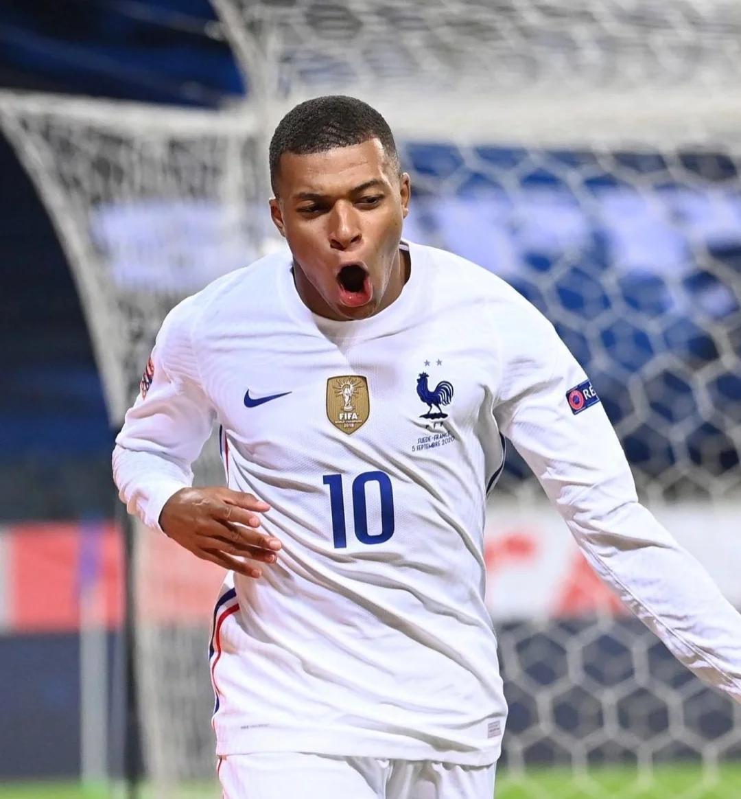 外媒统计世界赛中出场次数最多的选手：Faker第一，xiaohu第四