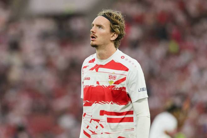 Uzi微博分享健身照片：上海最近下雨，跑的很爽